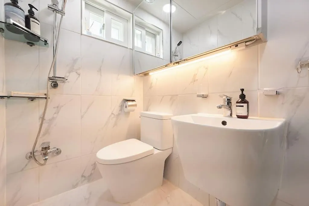 Hongdae Stay 10Min Walk From Hongdae Σεούλ Βίλα